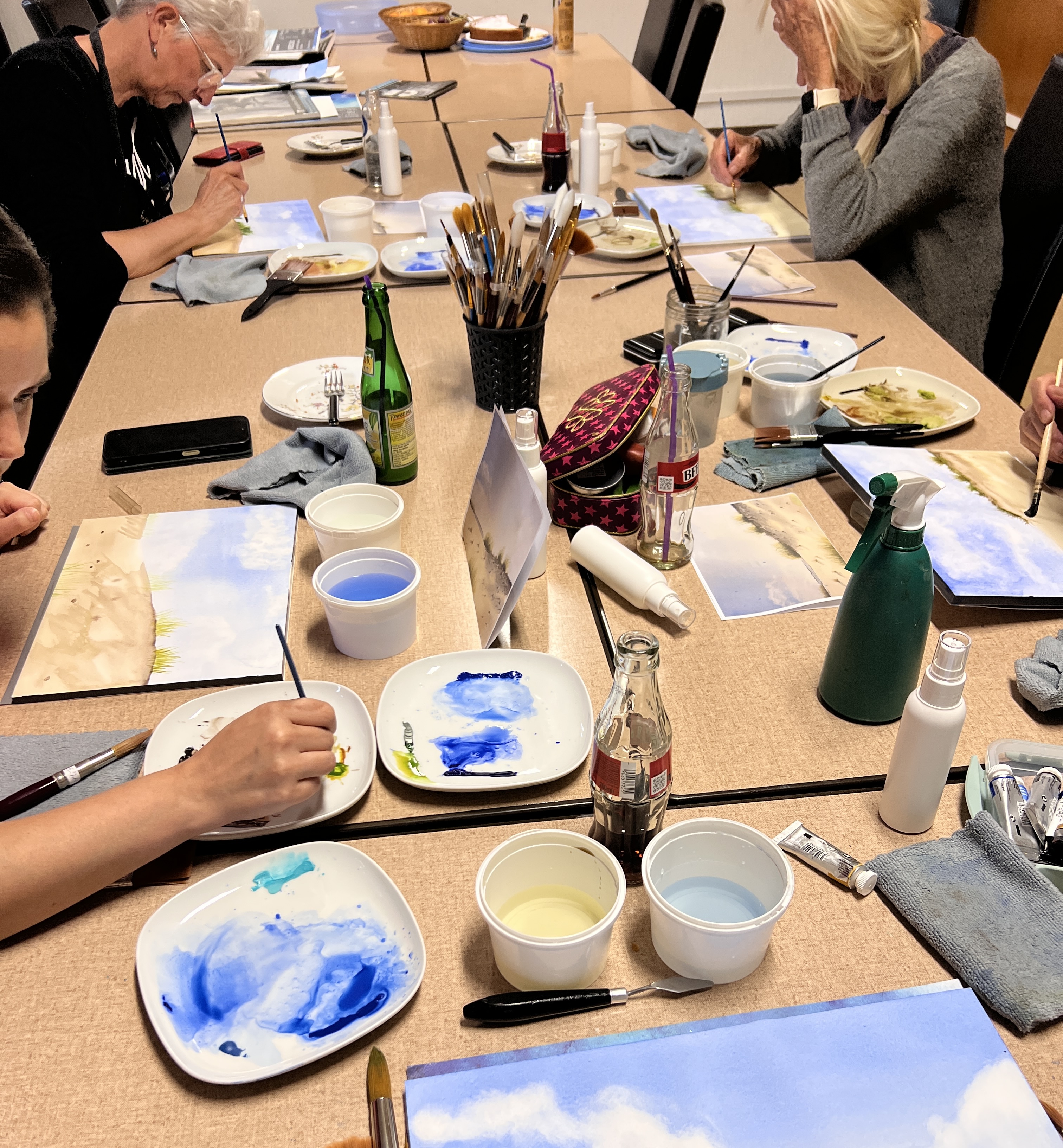 Elke Penders, Paintings & More organiseert regelmatig workshops. Voornamelijk aquarel, maar in de toekomst ook andere technieken.  Wil je graag op de hoogte blijven? Schrijf je dan op de website in voor de nieuwsbrief.