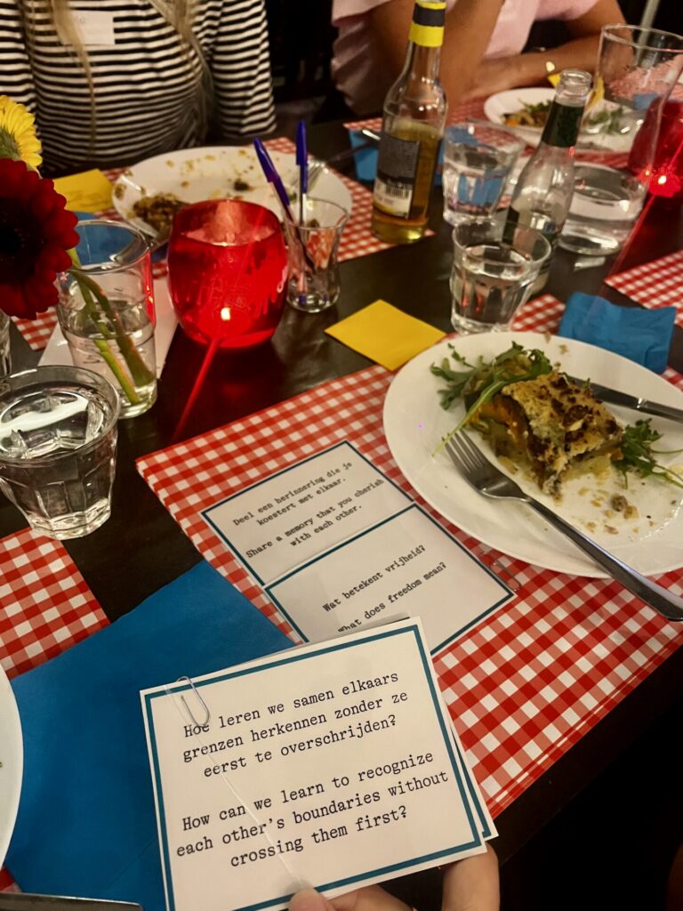 gesprekskaarten en lekker eten!