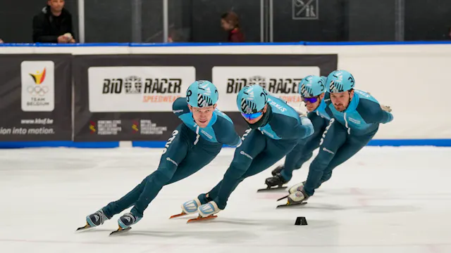 Schaatsers in actie.