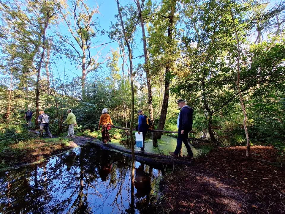 wandelaars in de Hoefaert
