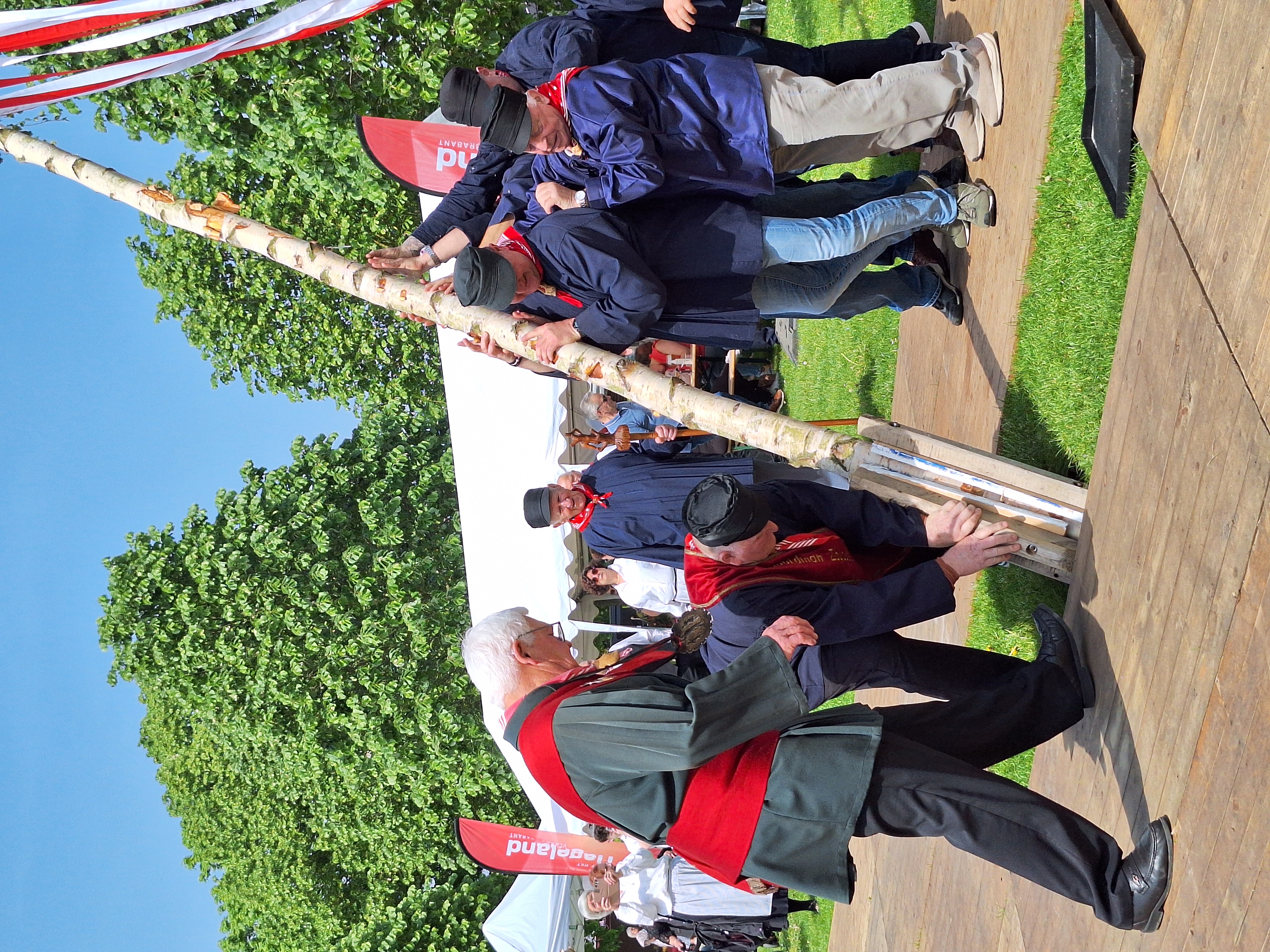 Sfeerbeeld meiboomplanting