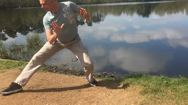 Ontdek de subtiele kracht van Qi Gong en leer bewegen als water.