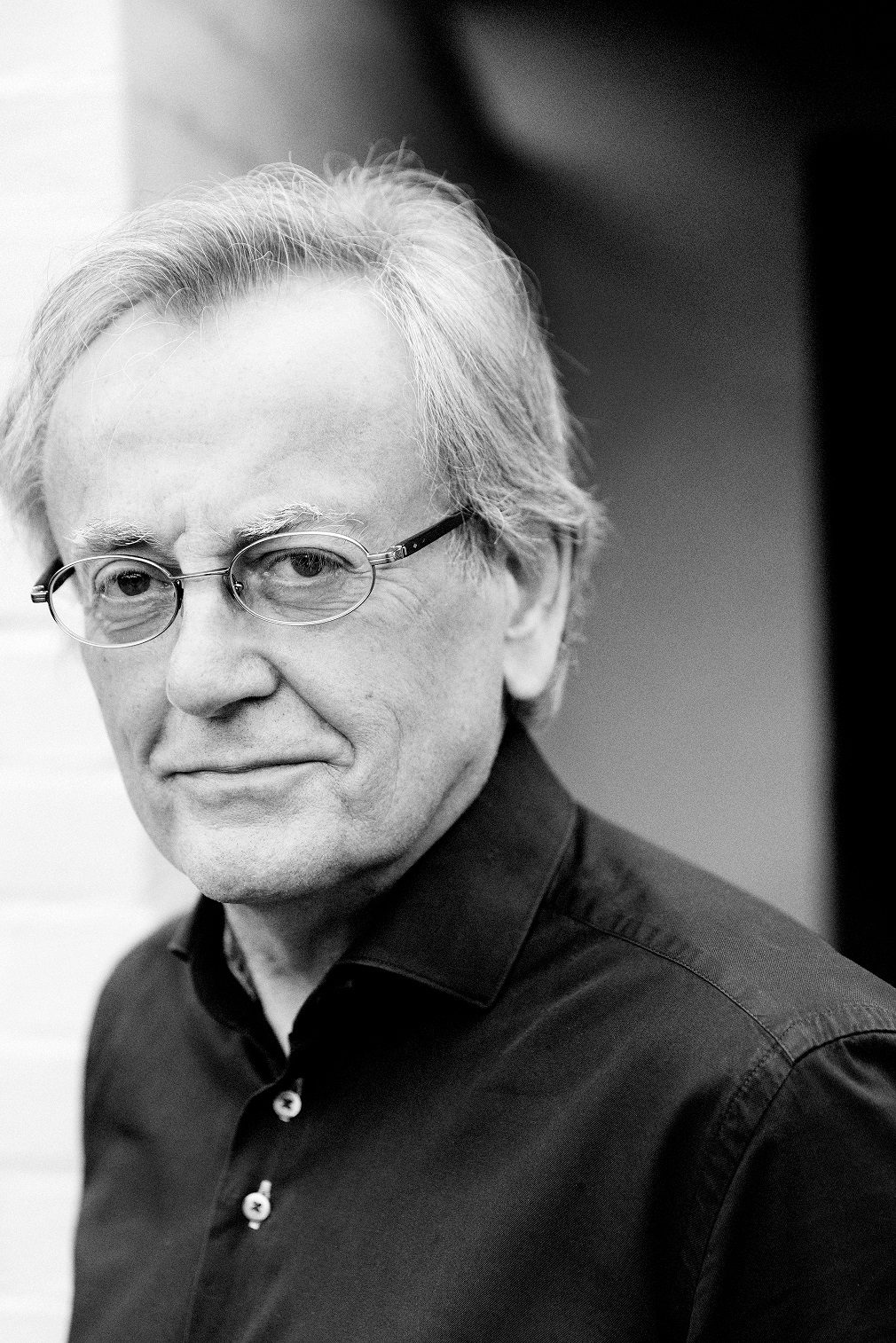 Portret van de auteur bij De kroon met twee pieken