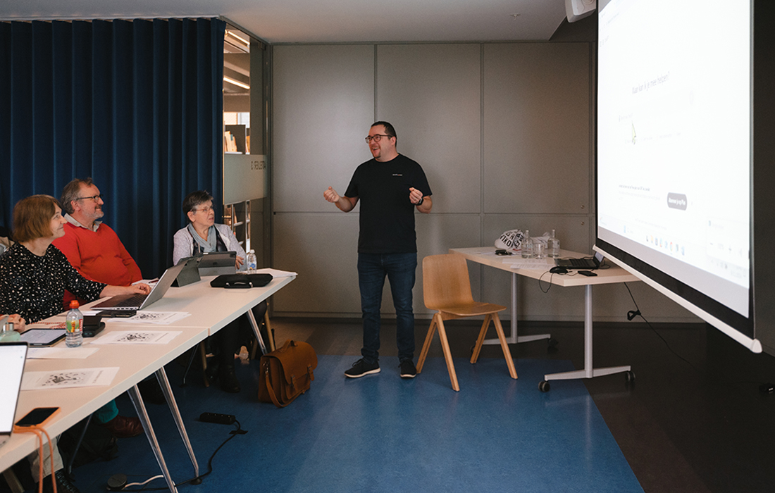 Lesgever in leslokaal