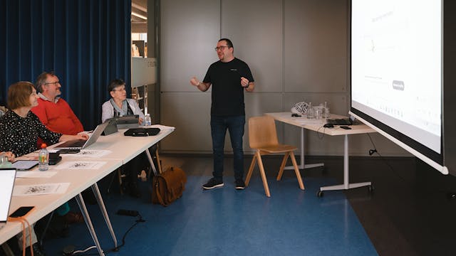 Lesgever in leslokaal