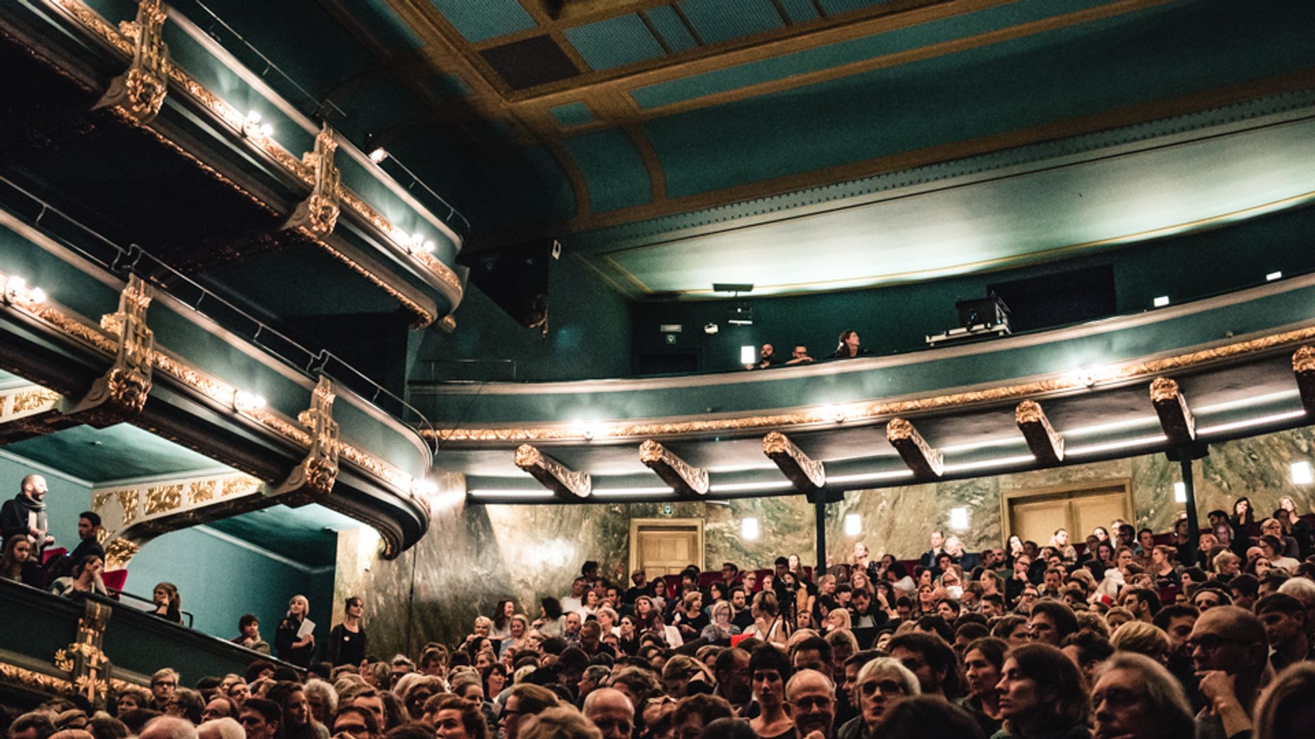 Presentatie programma sep 26 - jan 27 - Ontdek het nieuwe VIERNULVIER programma