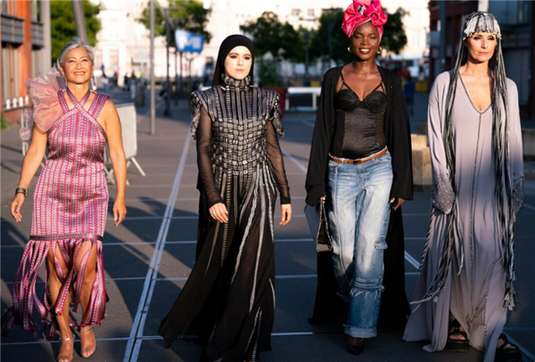 Vk visite I expo Siré Kaba - La carte n'est pas le territoire