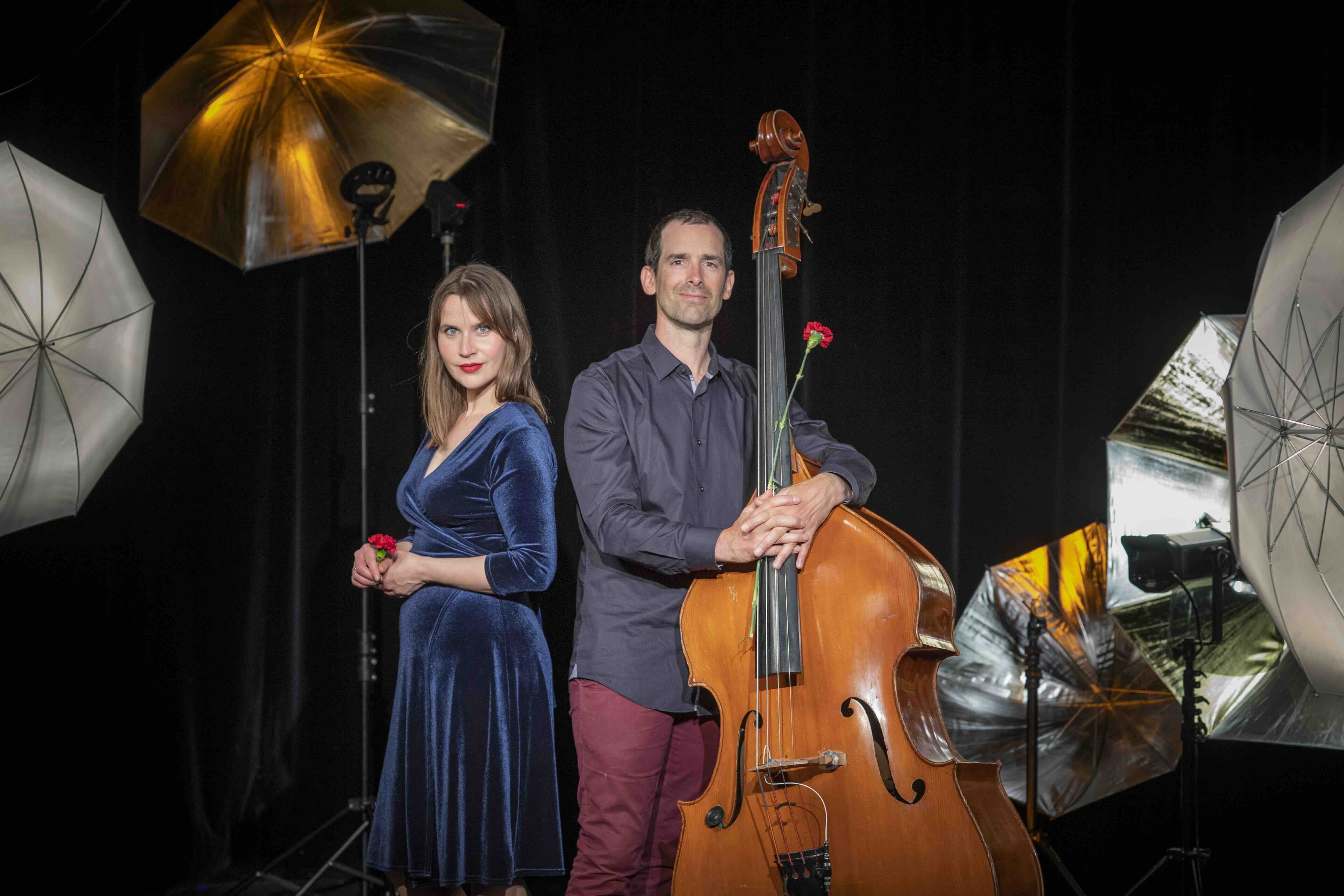 Elas - Songs of the Portuguese Revolution