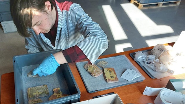 Demo herverpakken van archeologische objecten