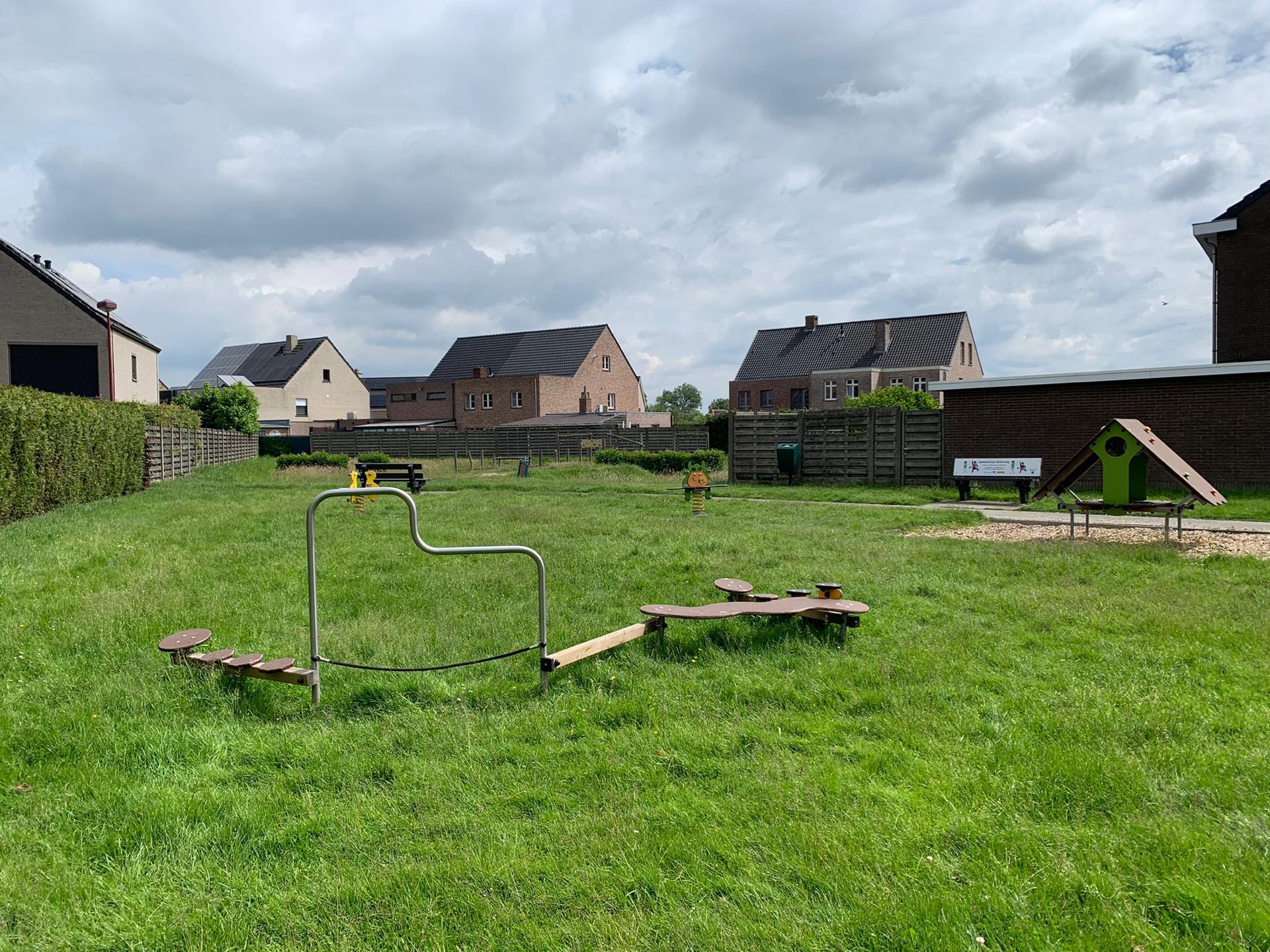 Speelpleintjes Vuurdoorn-Dellenweg