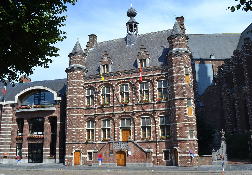 Stadhuis Hoogstraten