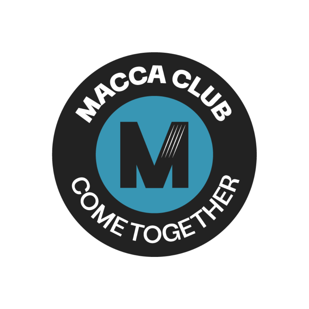 Hier voel je vinyl onder je vingers en proef je jazz in je glas. Je ontdekt er de nieuwste muzikale hype bij een lunch, vindt eindelijk die ene plaat waar je al jaren naar zocht en zakt weg in een vintage zetel… die je trouwens ook gewoon kan kopen.