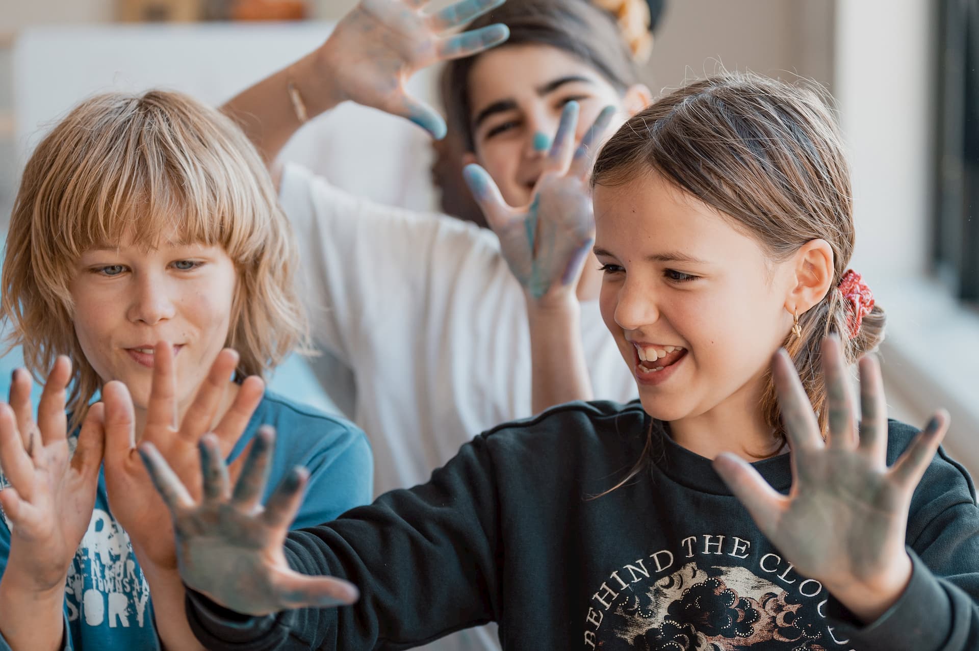 COM foto Artefact Kunstkamp KNEED bricol'art — Studio fasil