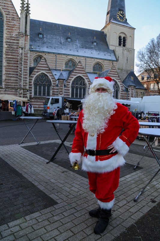 Kerstman op de markt