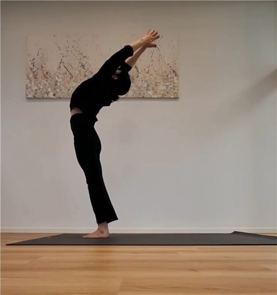 Yoga bij ochtendgloren - najaar 2025