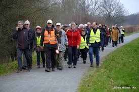 Telkens samenkomst en vertrek vanuit Muizen-Dorp. 
