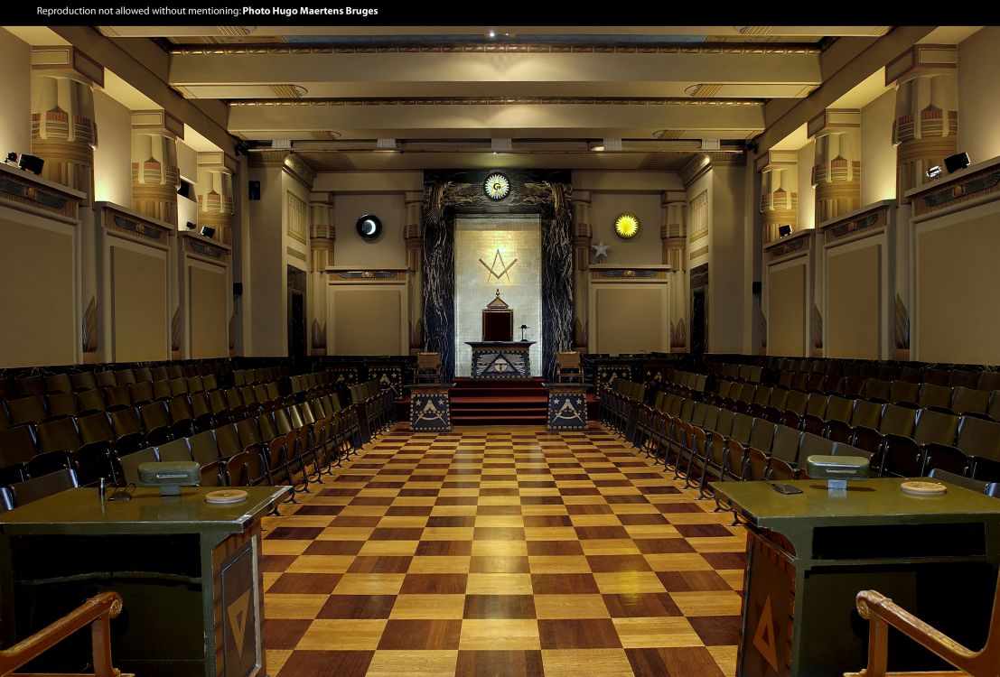 GEMEENTEBESTUUR KNOKKE-HEIST