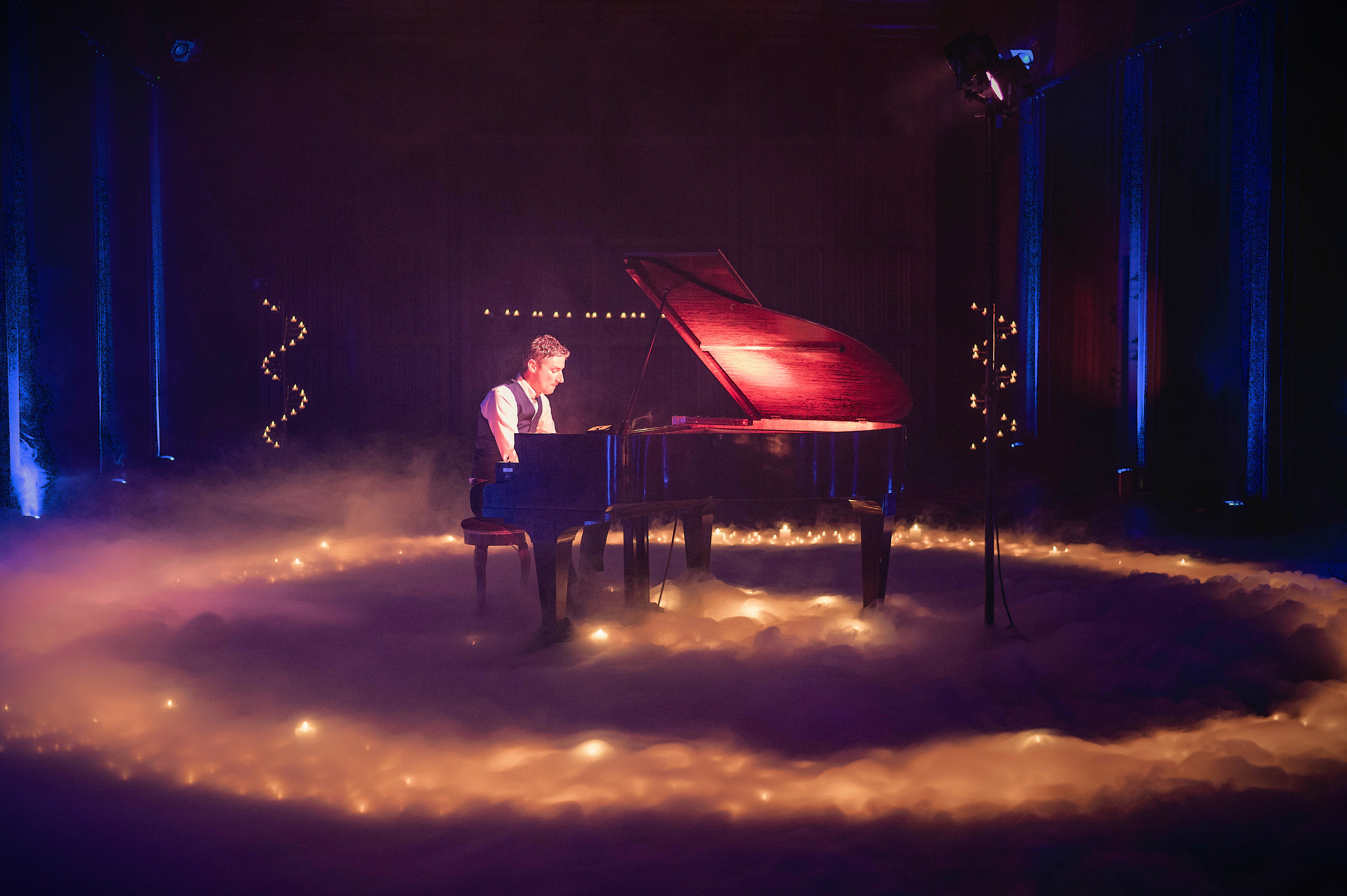 DREAMY PIANO NIGHT - with 1000 lights