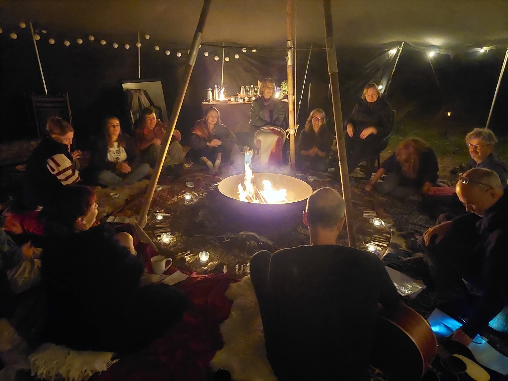 we luisteren en delen onder begeleiding van muziek.