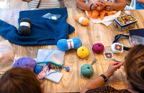 naai- brei en creaclub