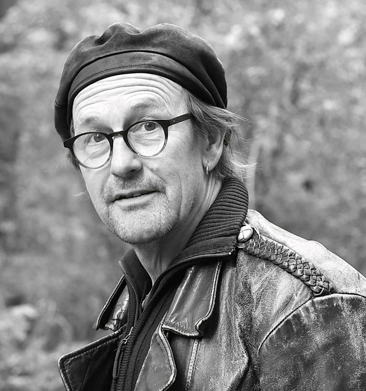 DEREK - Release HUNKER