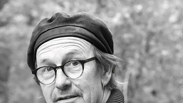 DEREK - Release HUNKER