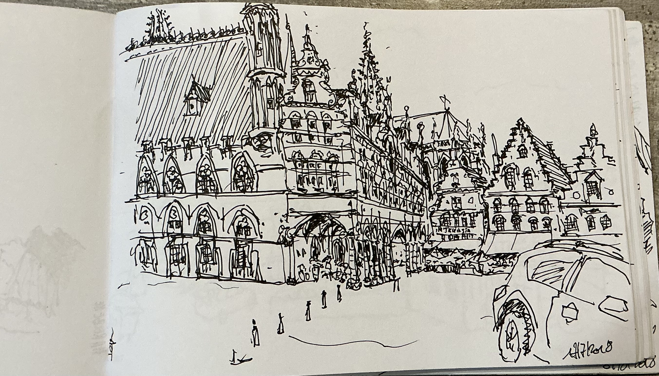 Urban Sketch vanaf een bank op de Grote Markt