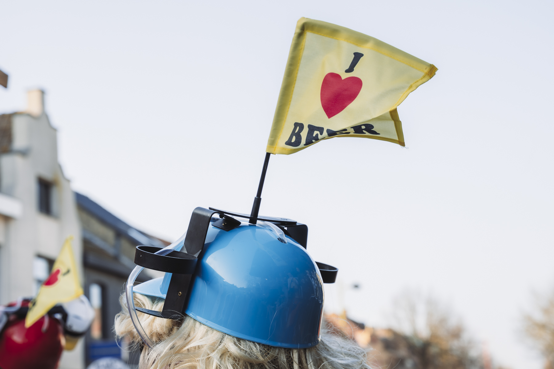 Bierhoed carnaval met vlaggetje "I love Beer"