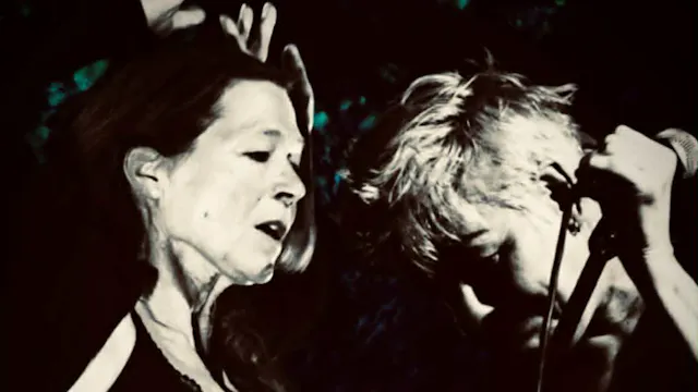 van nergens en overal