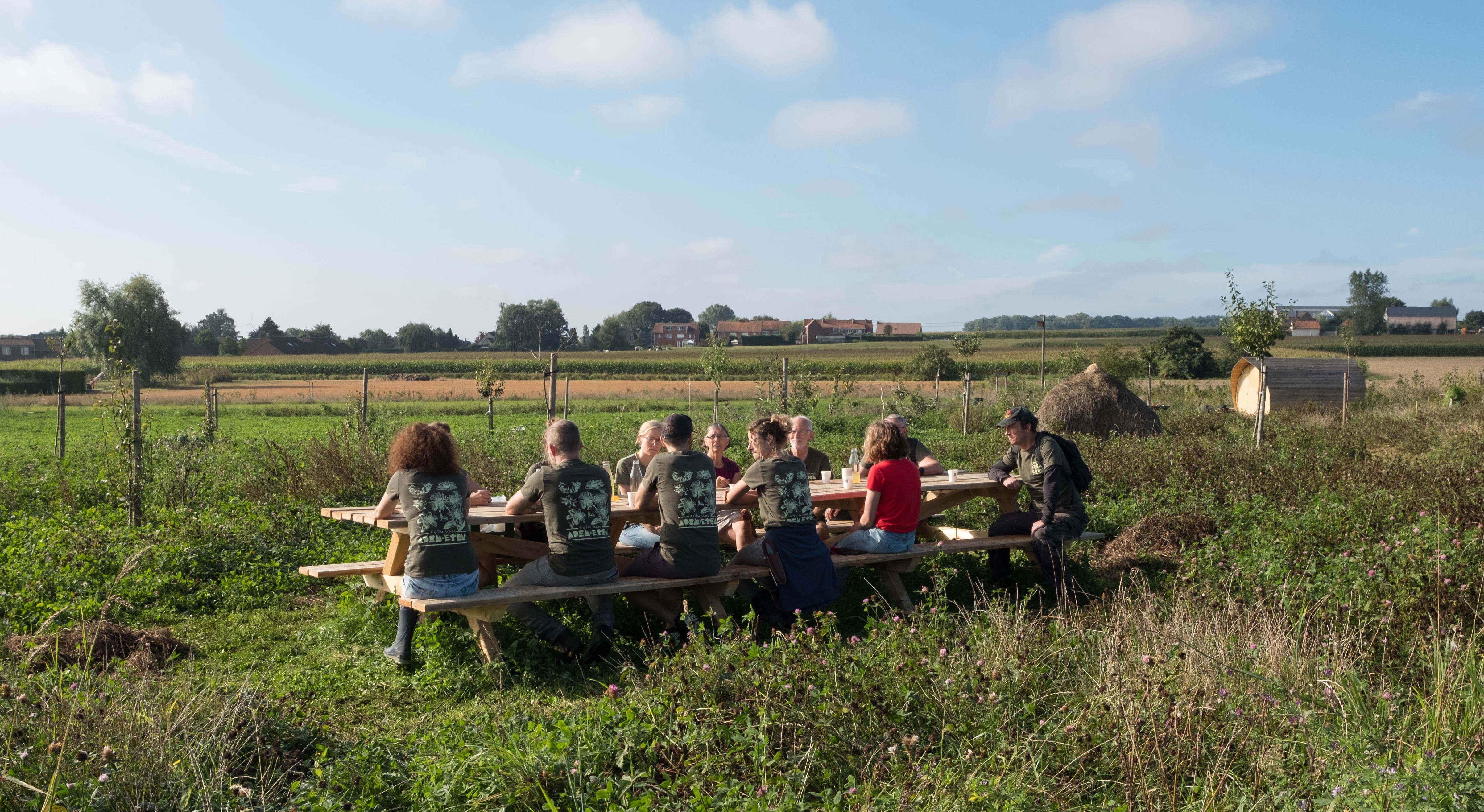 Vrijwilligers bij de Tuin van Adem en Eten