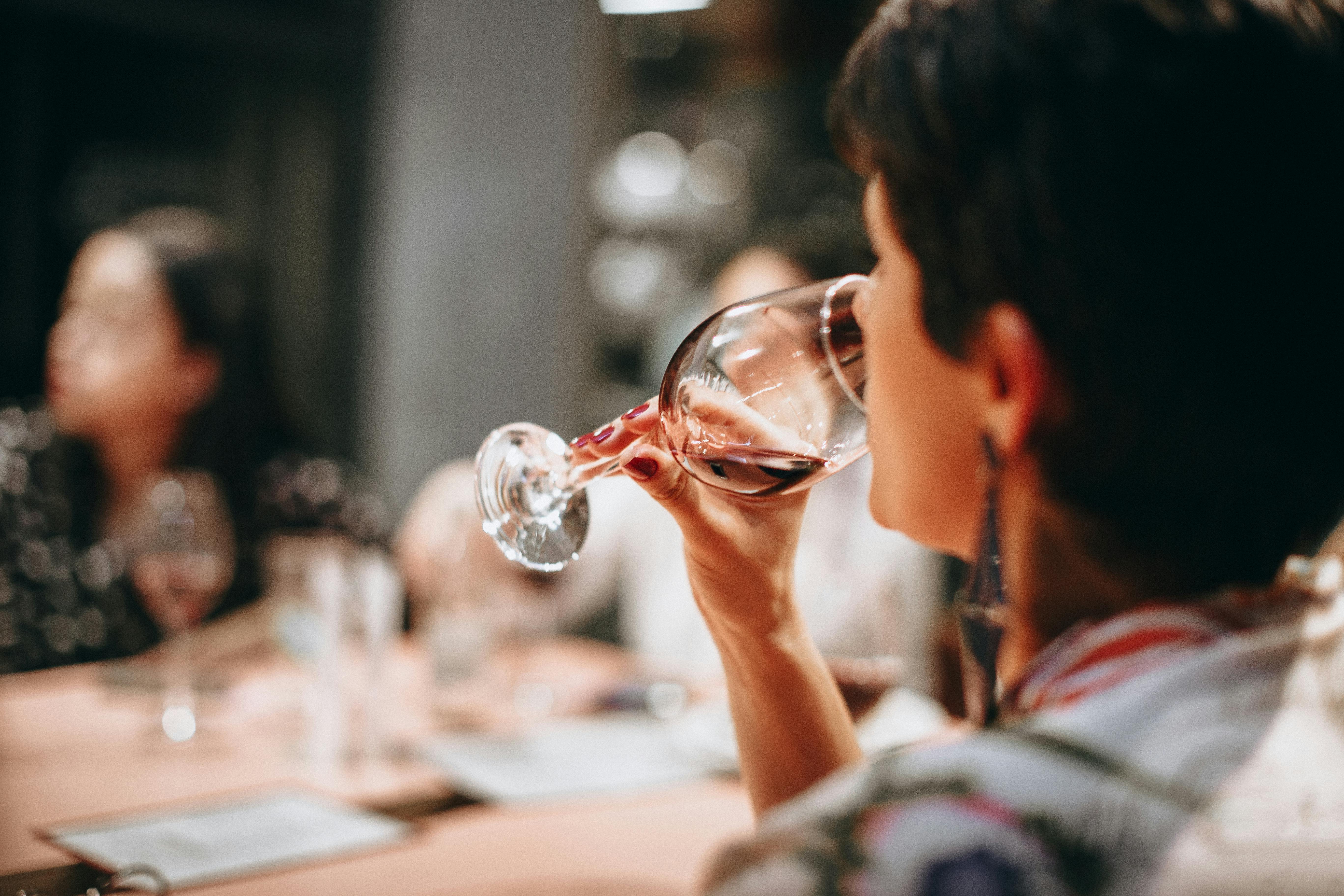 250930 wijn leren proeven.jpg