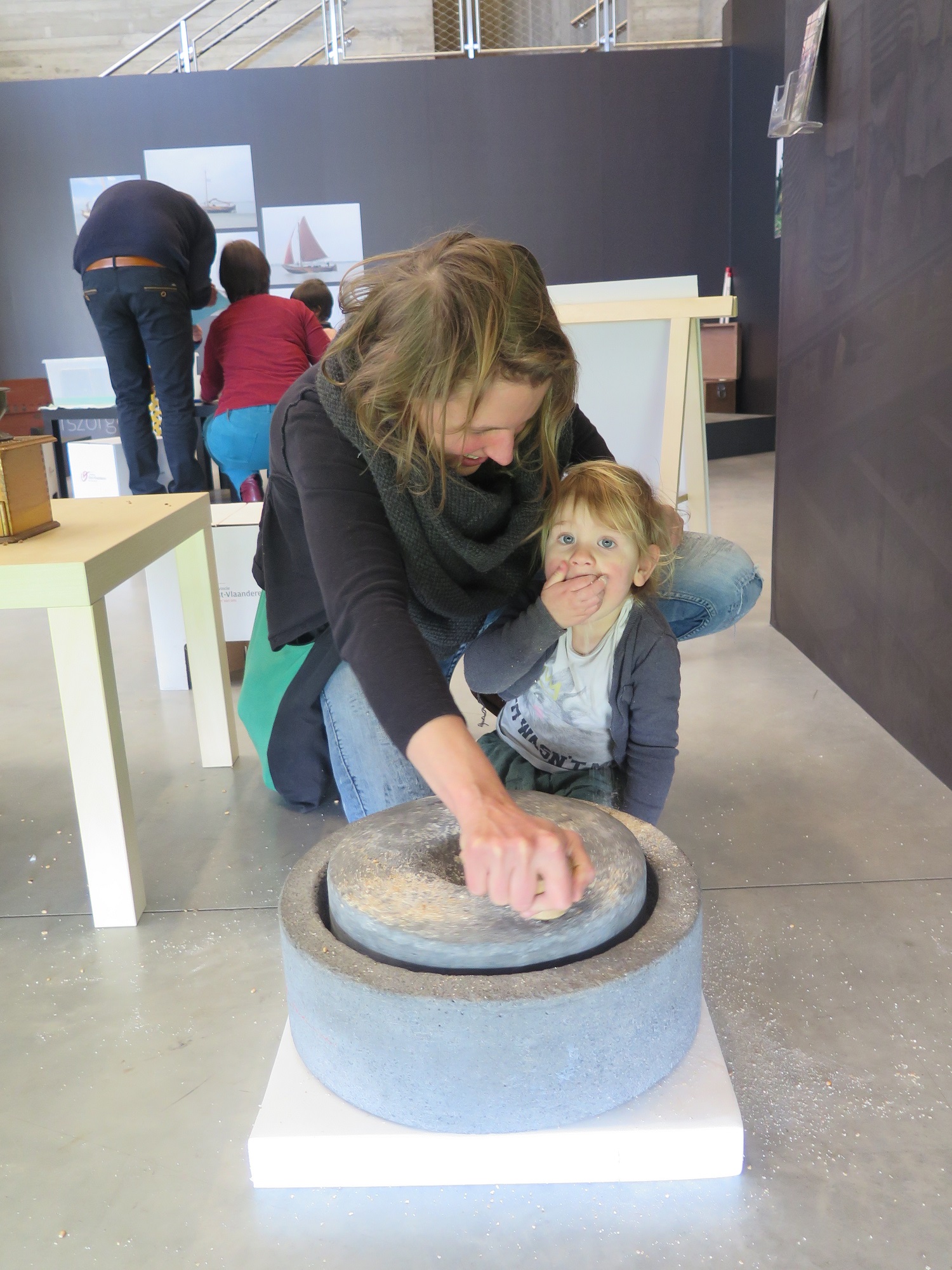 Schatten van Vlieg in de erfgoedsite te Ename