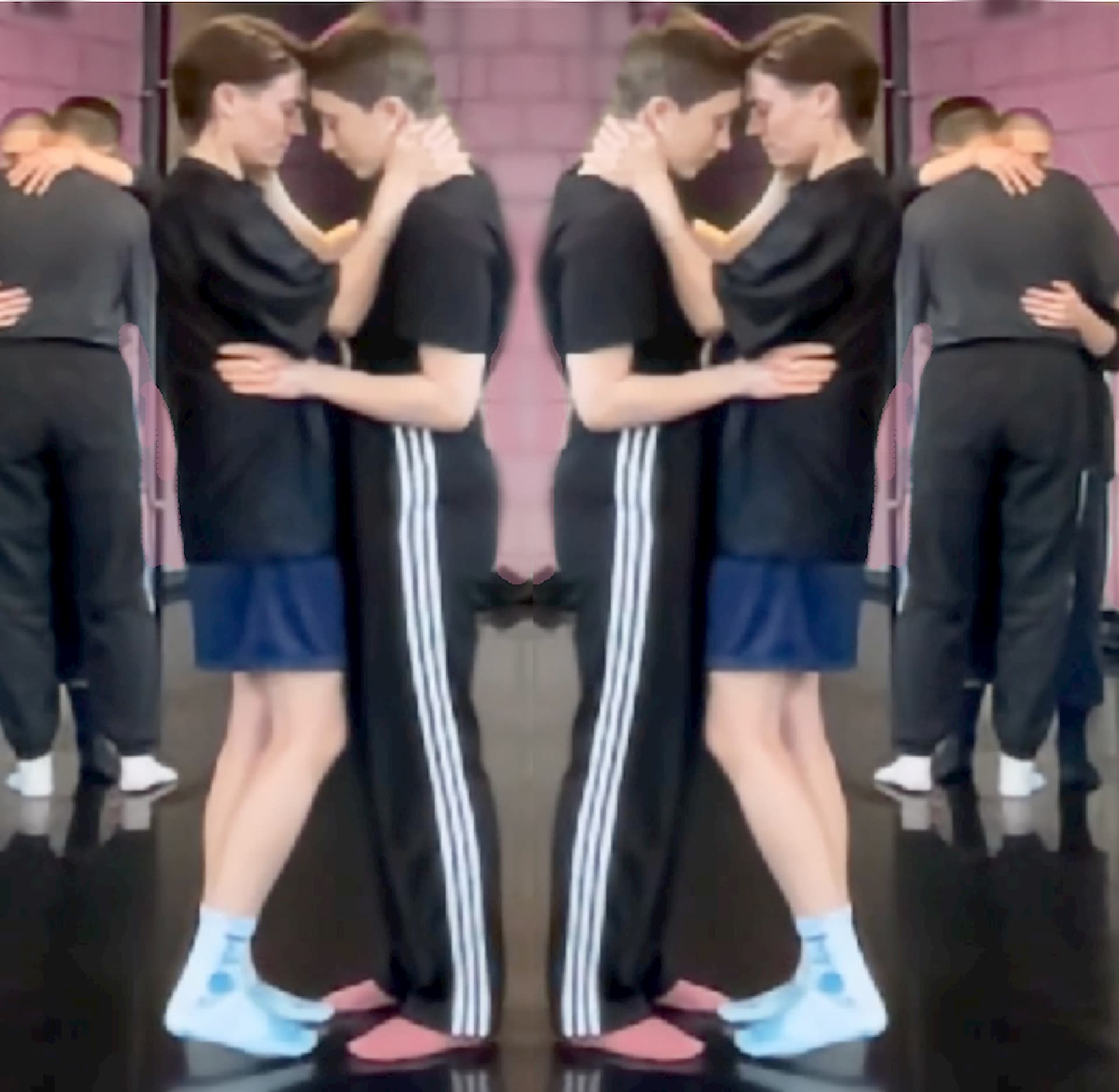 COM foto AGAIN FOREVER LISA VEREERTBRUGGHEN - CAMPO dans web