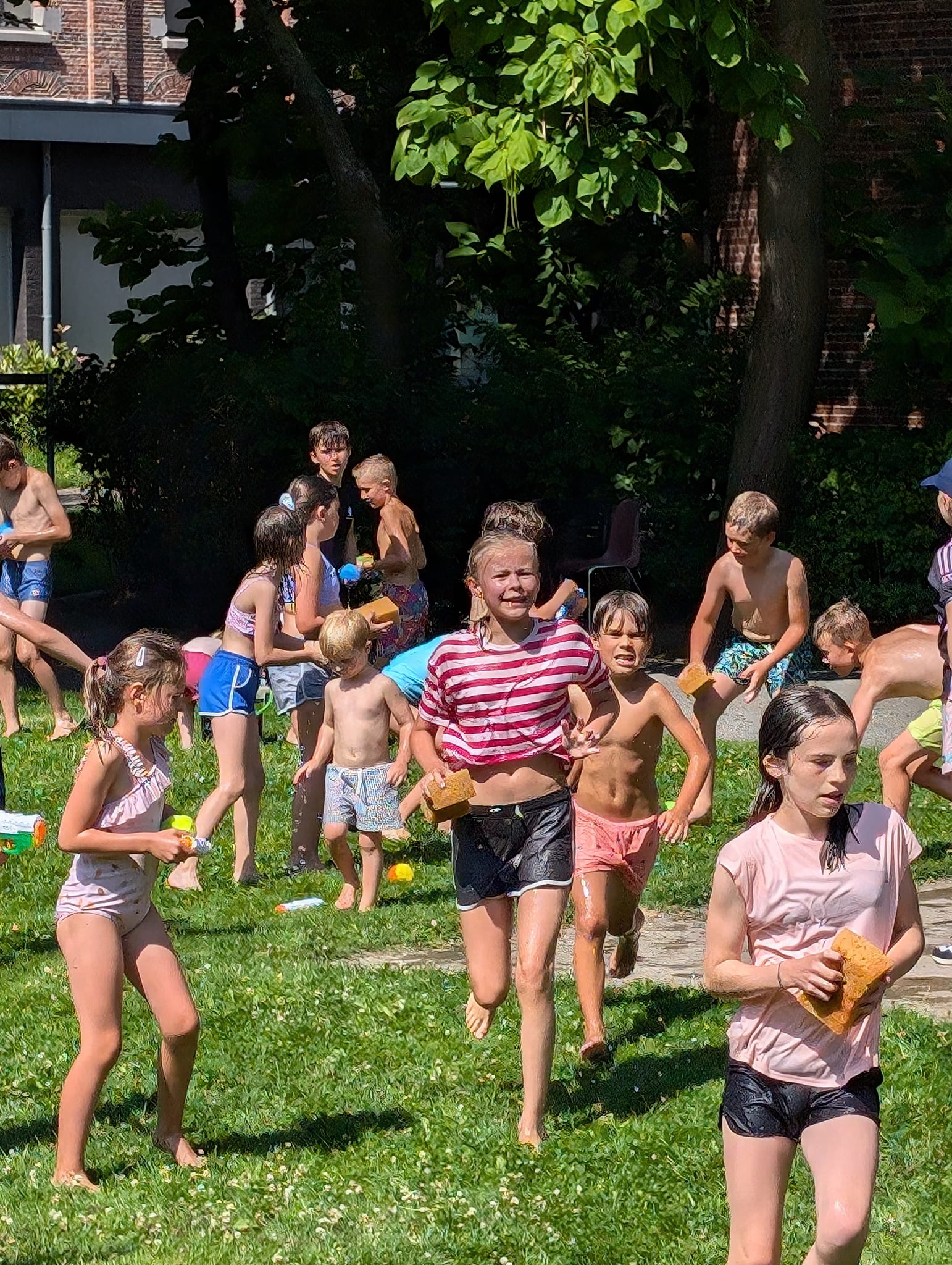 in de zomer zijn er uiteraard ook waterspelletjes