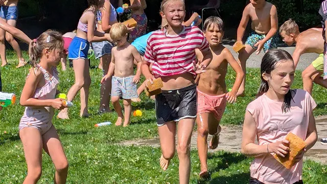 in de zomer zijn er uiteraard ook waterspelletjes