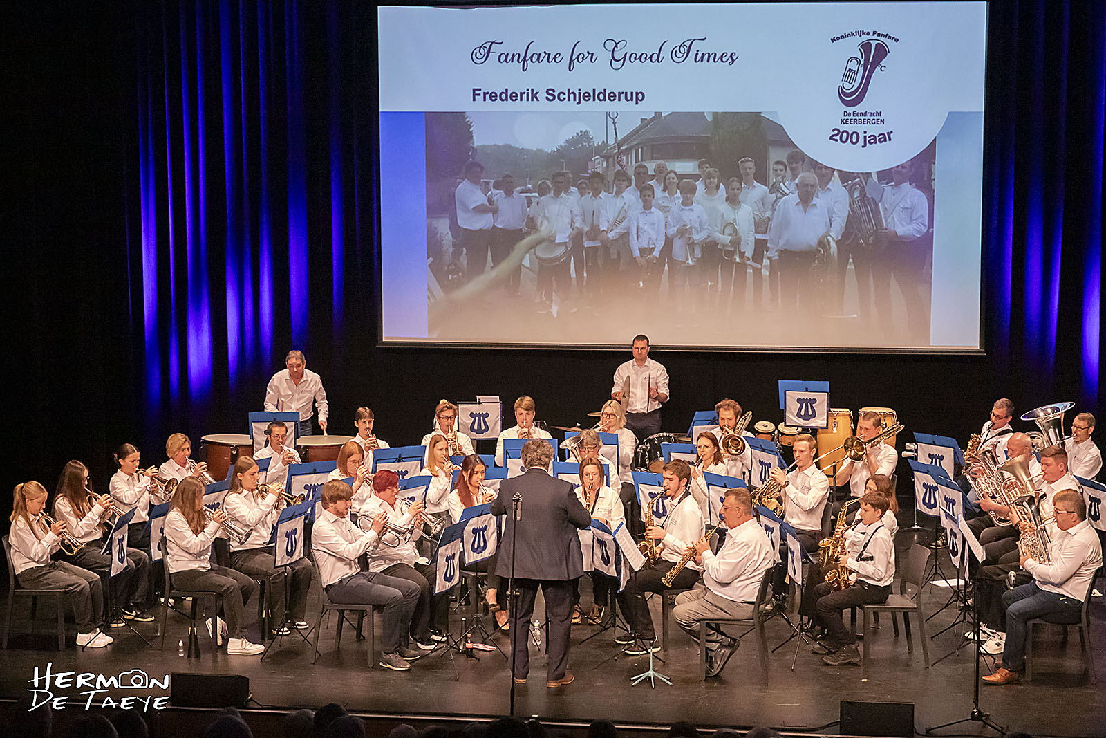 Onze muzikanten hebben heel hard gerepeteerd om voor jullie een prachtig concert te brengen . Kom genieten van dit muzikaal spektakel !