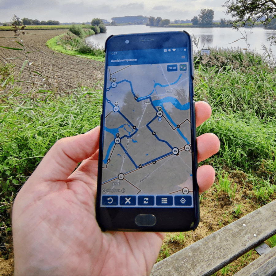 Wandel- en fietsroutes uitstippelen met je smartphone