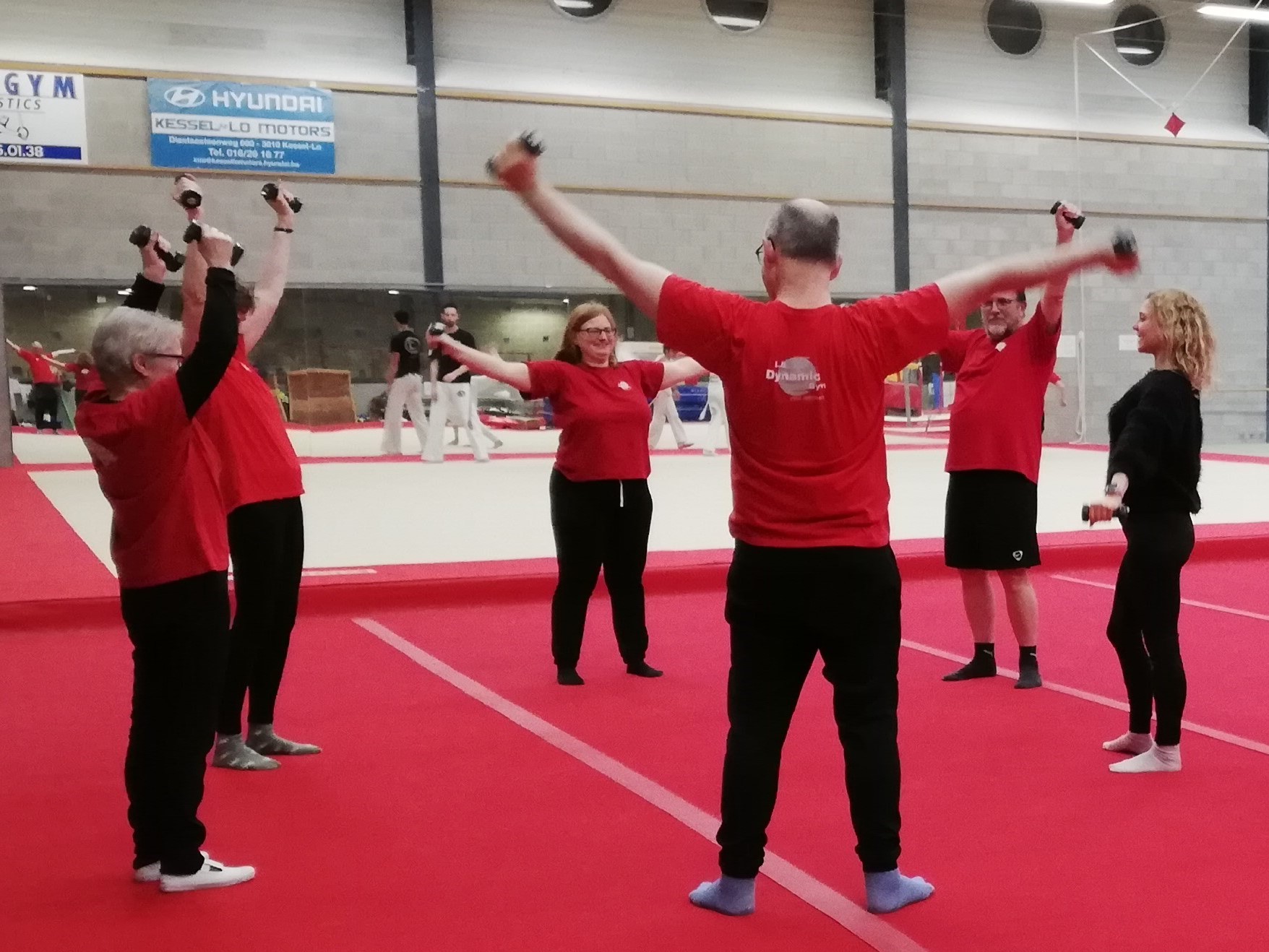 oefeningen met gewichtjes (1 kg)