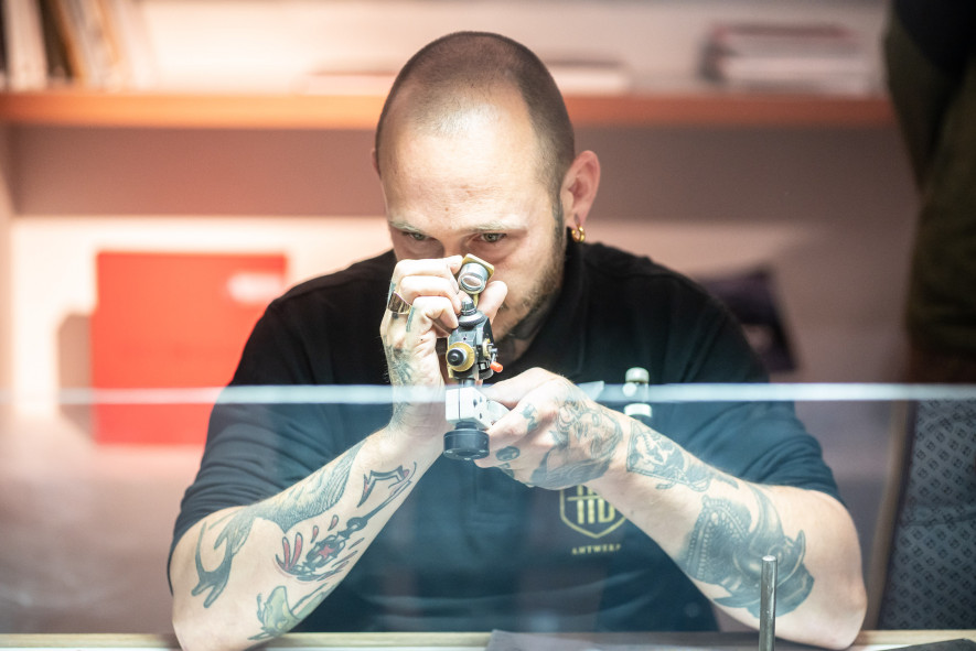 Sylvester De Witte diamantslijpdemo