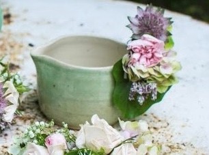 Keramiek en droogbloemen