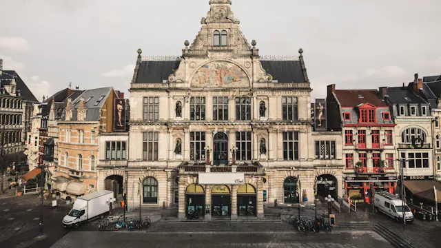 Gevel KNS - NTGent Schouwburg
