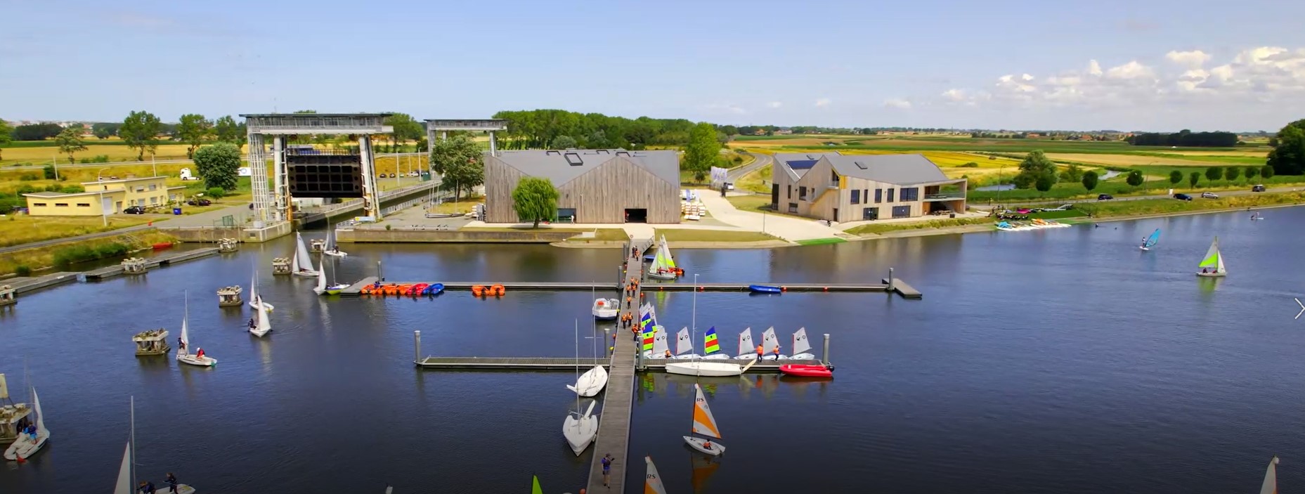 Watersporthuis aan het Spaarbekken Nieuwpoort