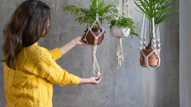 Macramé bloemenhanger