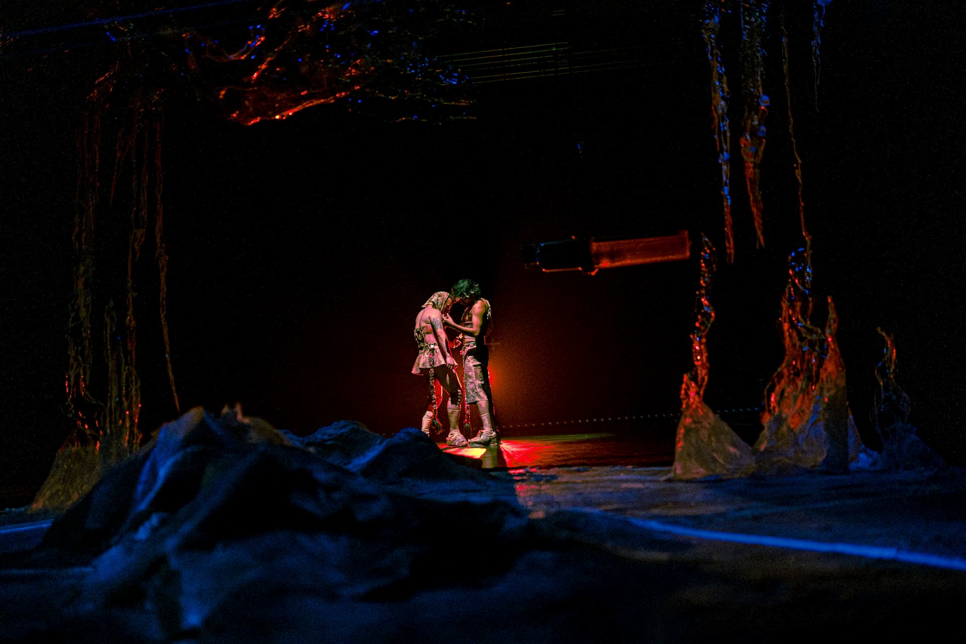 COM foto FLESH CAN’T CAN’ T NOT’T ‘TIS FLESH H... MARIO BARRANTES ESPINOZA © Mar