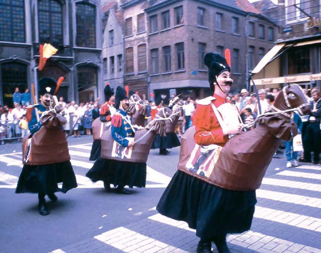 De peerdekens of paardjes