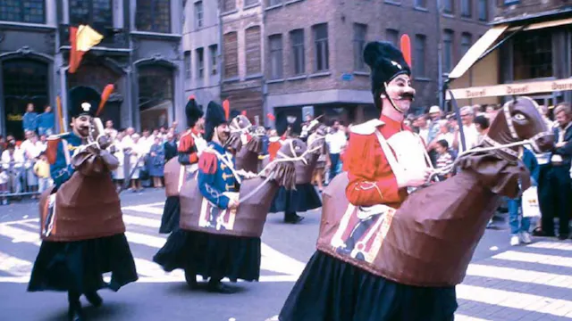 De peerdekens of paardjes