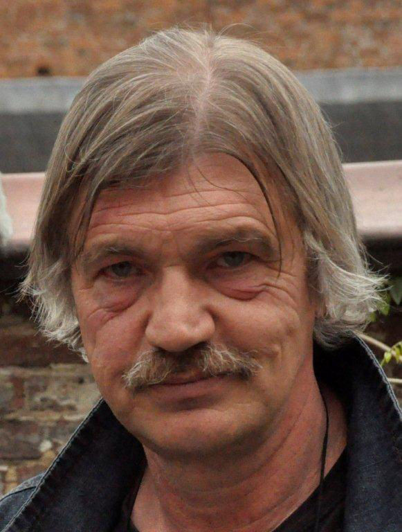 Bart Plouvier (1951-2021)