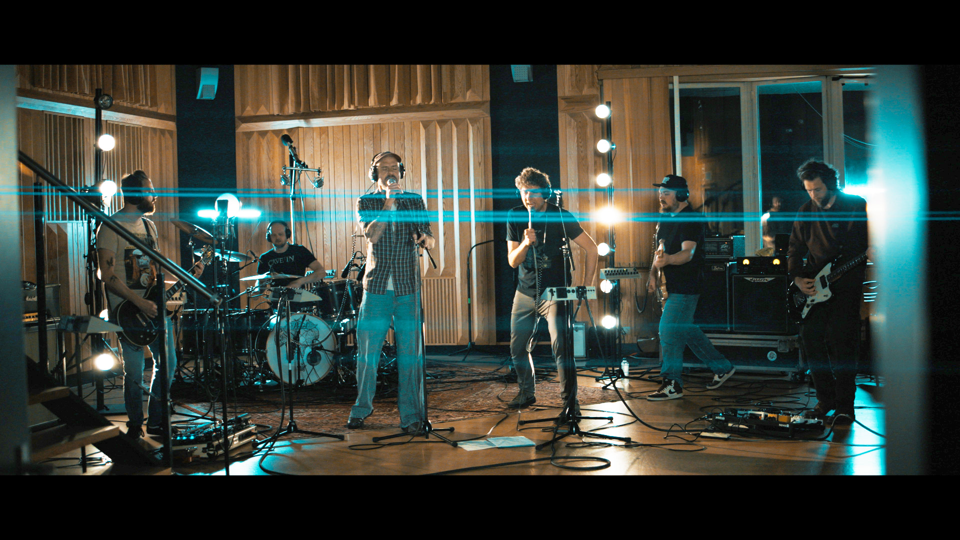 Tijs Vanneste & Tangled Horns