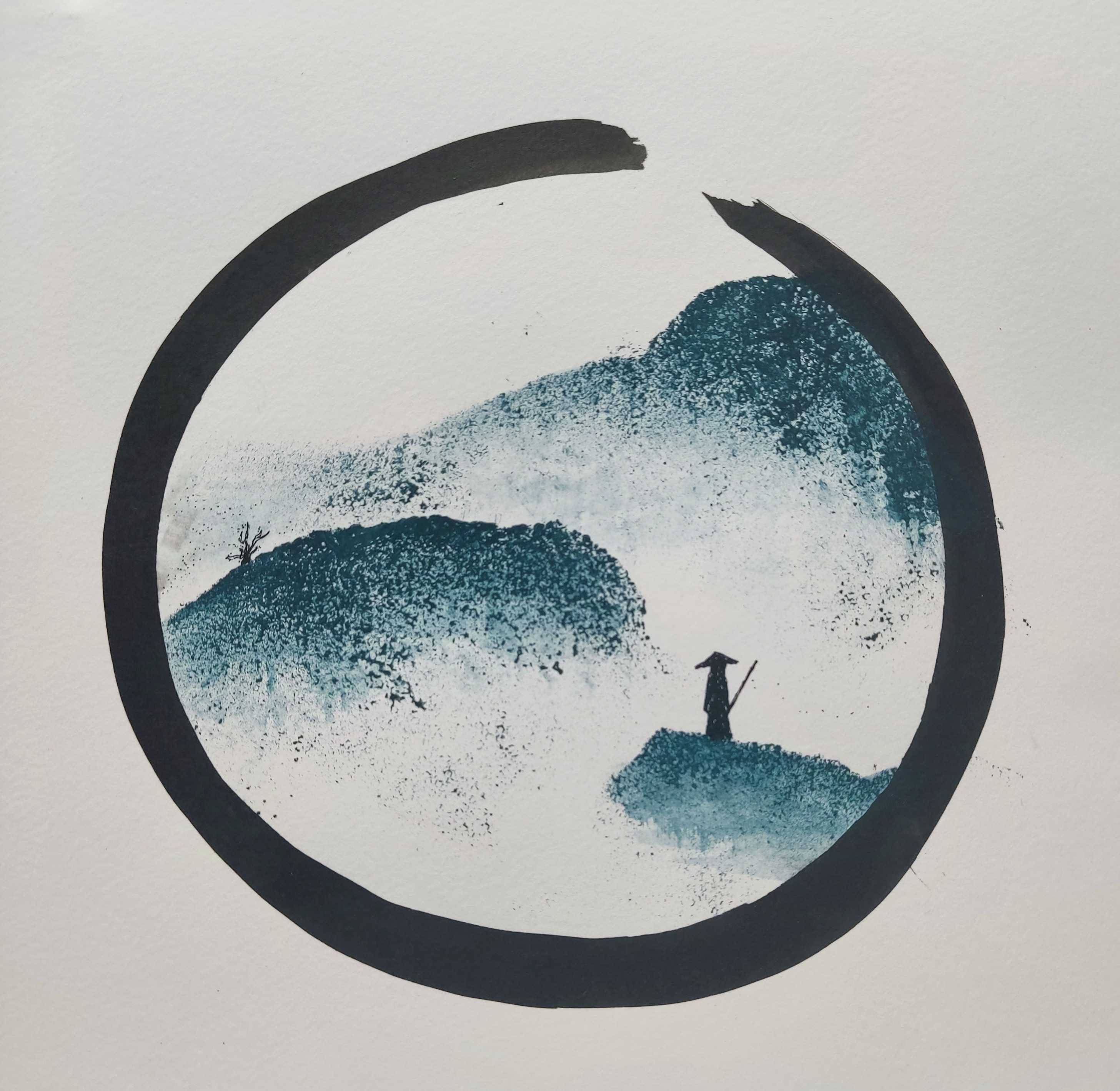 Japanse ruwe bergen in cirkel