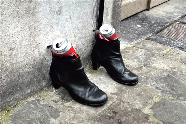 Lezing 'Weird Things in Brussels' met fotografe Cato Beljaars